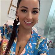 Imparto clases de orientación laboral y de atención a personas dependientes. 
El alumnado es a personas desempleadas en general y a personas que quieran especializarse en el ámbito de personas mayores.